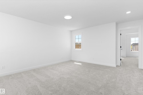 2224 5 Avenue Nw, Edmonton, AB - Indoor Photo Showing Other Room