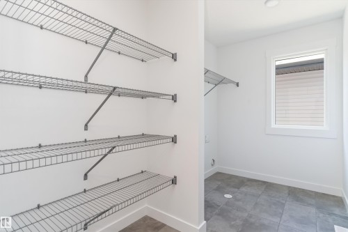 2224 5 Avenue Nw, Edmonton, AB - Indoor With Storage