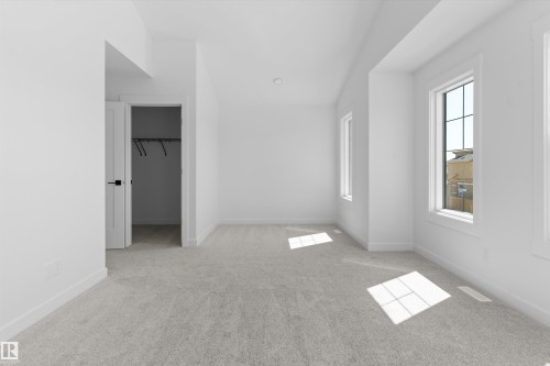 2224 5 Avenue Nw, Edmonton, AB - Indoor Photo Showing Other Room