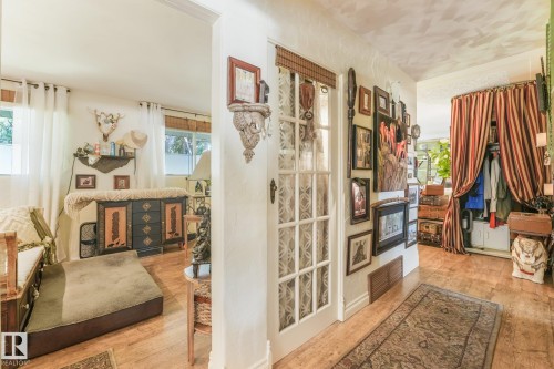 11836 135 Street Nw, Edmonton, AB - Indoor Photo Showing Other Room