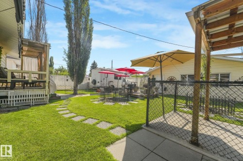 11836 135 Street Nw, Edmonton, AB - Outdoor