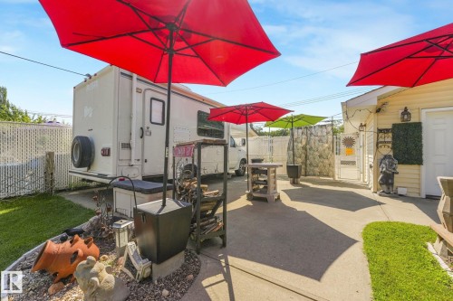 11836 135 Street Nw, Edmonton, AB - Outdoor