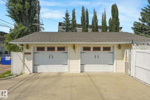 11836 135 Street Nw, Edmonton, AB - Outdoor