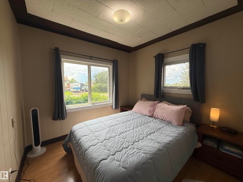 5113 Fifth Street, Boyle, AB - Indoor Photo Showing Bedroom