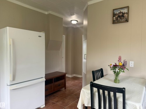 5113 Fifth Street, Boyle, AB - Indoor Photo Showing Dining Room