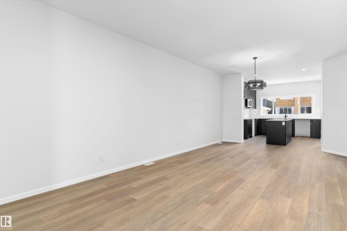 2463 Alces Link Sw, Edmonton, AB - Indoor