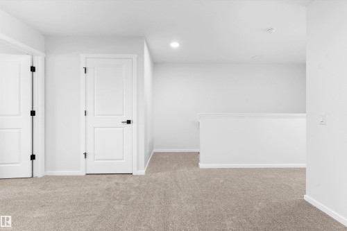 2463 Alces Link Sw, Edmonton, AB - Indoor Photo Showing Other Room
