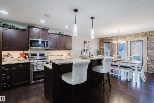 9729 159 Street Nw, Edmonton, AB - Indoor