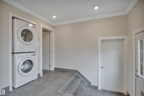 2412 112A Street, Edmonton, AB - Indoor Photo Showing Laundry Room