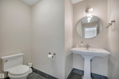 2412 112A Street, Edmonton, AB - Indoor Photo Showing Bathroom