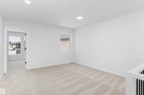 18808 29 Avenue Nw, Edmonton, AB - Indoor Photo Showing Other Room