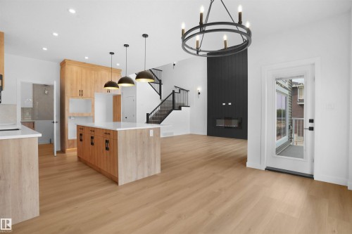955 Elderberry Landing Nw, Edmonton, AB - Indoor Photo Showing Kitchen