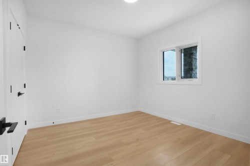 955 Elderberry Landing Nw, Edmonton, AB - Indoor Photo Showing Other Room
