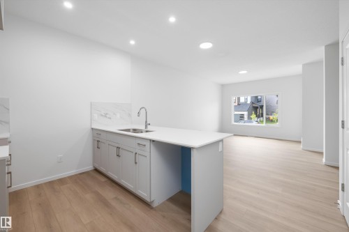 9105 Elves Loop Nw, Edmonton, AB - Indoor