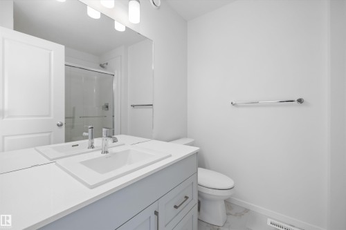 9105 Elves Loop Nw, Edmonton, AB - Indoor Photo Showing Bathroom