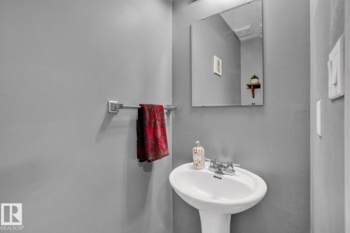 8314 182 Street Nw, Edmonton, AB - Indoor Photo Showing Bathroom