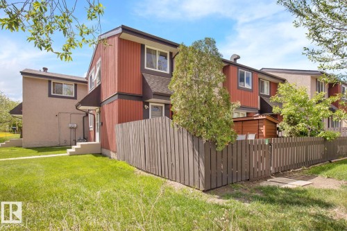 8314 182 Street NW  Edmonton, AB T5T 1T9