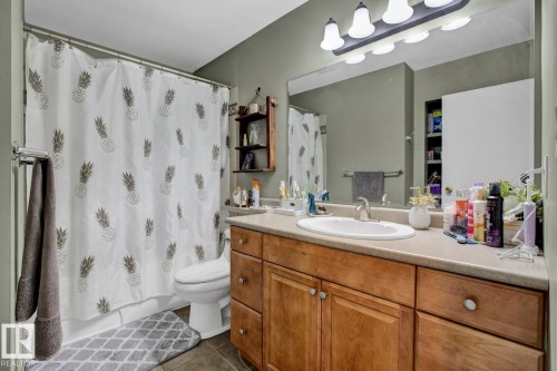 8314 182 Street Nw, Edmonton, AB - Indoor Photo Showing Bathroom