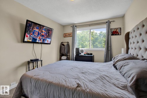 8314 182 Street Nw, Edmonton, AB - Indoor Photo Showing Bedroom
