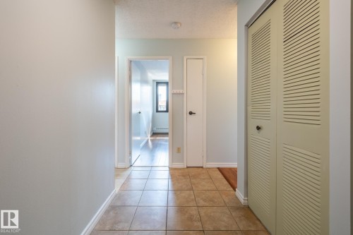#703 10175 109 St Nw, Edmonton, AB - Indoor Photo Showing Other Room