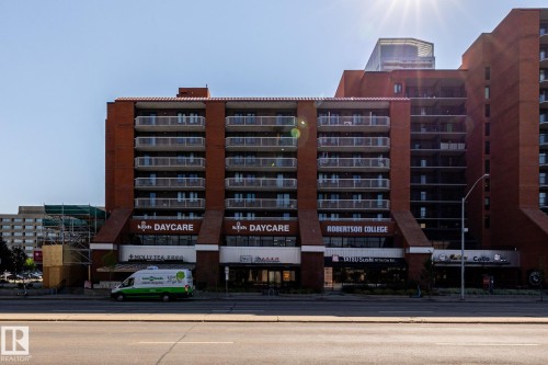 #703 10175 109 ST NW  Edmonton, AB T5J 3P2
