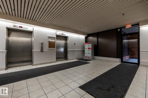 #703 10175 109 St Nw, Edmonton, AB -  With Exterior