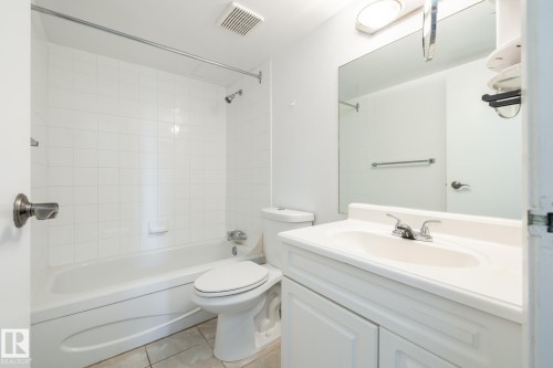 Main Bathroom - #703 10175 109 St Nw, Edmonton, AB - Indoor Photo Showing Bathroom