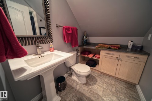 451066 Range Road 73, Rural Wainwright M.D., AB - Indoor Photo Showing Bathroom