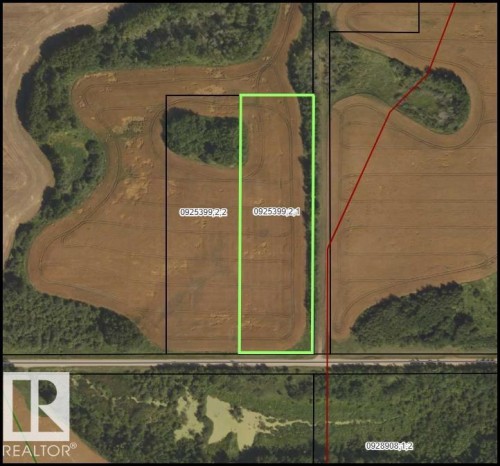 Property Parcel Map. Illustrating the property boundaries and identification numbers - Sw-28-56-10 -W4, Rural St. Paul County, AB 