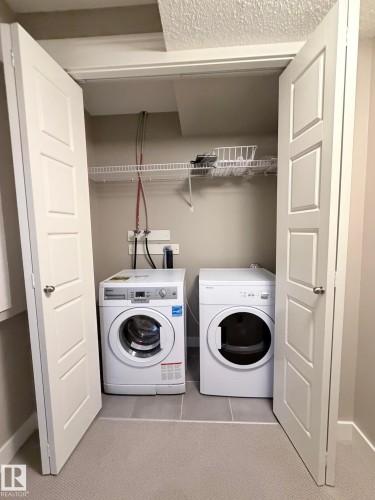 3831 170 Avenue Northwest, Edmonton, AB - Indoor Photo Showing Laundry Room