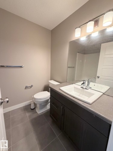 3831 170 Avenue Northwest, Edmonton, AB - Indoor Photo Showing Bathroom