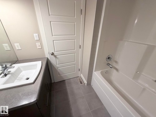 3831 170 Avenue Northwest, Edmonton, AB - Indoor Photo Showing Bathroom