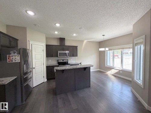 3831 170 Avenue Northwest, Edmonton, AB - Indoor Photo Showing Kitchen