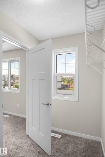 17639 120 Street Nw, Edmonton, AB - Indoor Photo Showing Other Room
