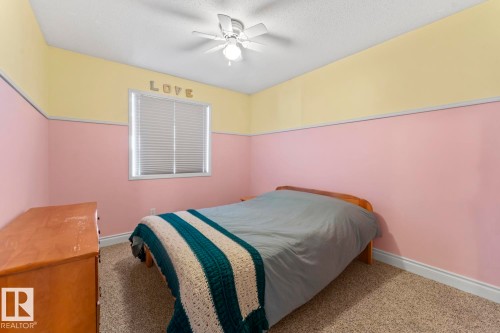 1303 5 Avenue, Cold Lake, AB - Indoor Photo Showing Bedroom