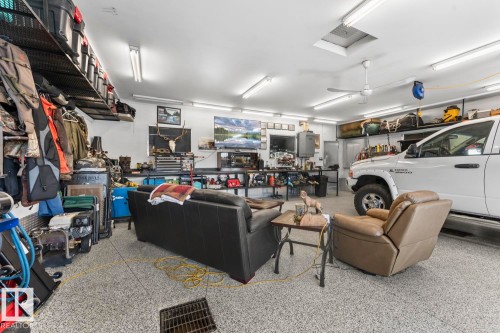 1303 5 Avenue, Cold Lake, AB - Indoor