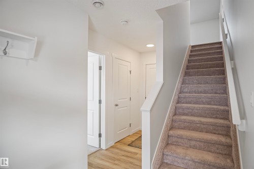 17 Edgewater Close, Spruce Grove, AB - Indoor Photo Showing Other Room