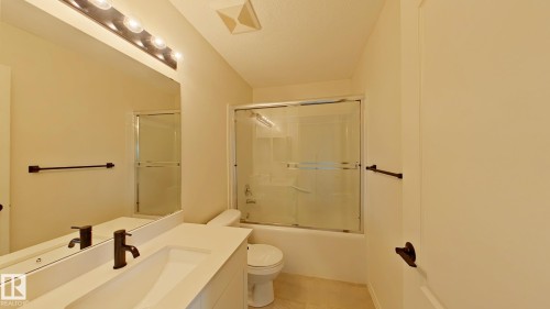 524 90 Street Southwest, Edmonton, AB - Indoor Photo Showing Bathroom