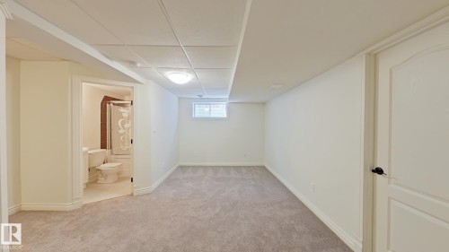 524 90 Street Southwest, Edmonton, AB - Indoor