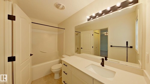 524 90 Street Southwest, Edmonton, AB - Indoor Photo Showing Bathroom