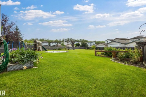 214 Hyndman Crescent Nw, Edmonton, AB - Outdoor With View