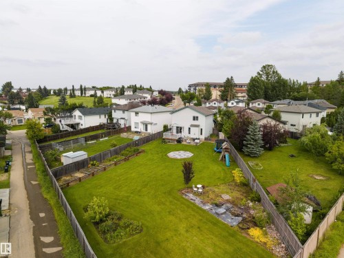 214 Hyndman Crescent Nw, Edmonton, AB - Outdoor With View