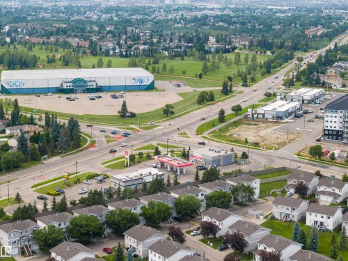 214 Hyndman Crescent Nw, Edmonton, AB - Outdoor With View