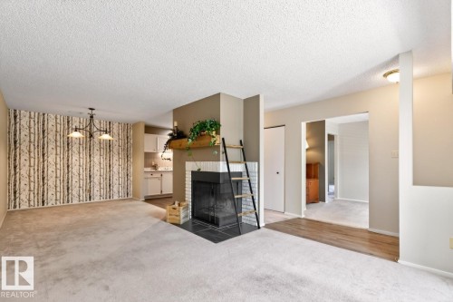 #31 2115 118 St Nw, Edmonton, AB - Indoor With Fireplace