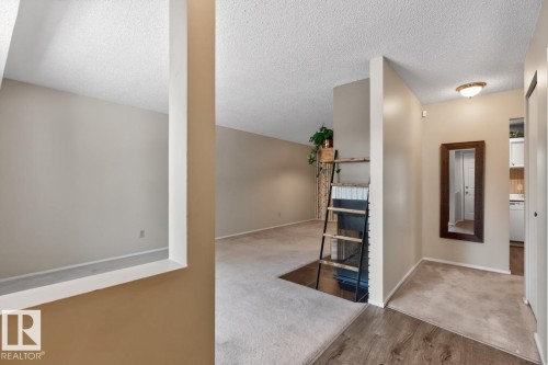 #31 2115 118 St Nw, Edmonton, AB - Indoor Photo Showing Other Room