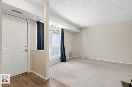 #31 2115 118 St Nw, Edmonton, AB - Indoor Photo Showing Other Room