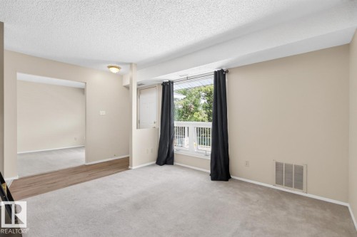 #31 2115 118 St Nw, Edmonton, AB - Indoor