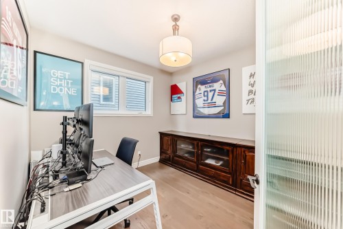 9034 24 Ave Sw, Edmonton, AB - Indoor Photo Showing Other Room