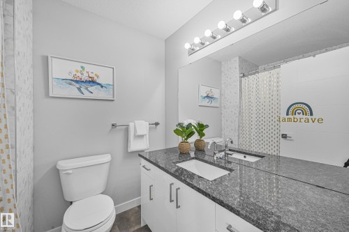 53 Dillingham Avenue, Fort Saskatchewan, AB - Indoor Photo Showing Bathroom