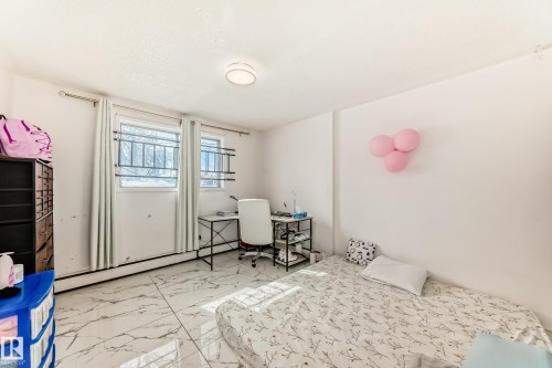 #5C 5715 133 Av Nw, Edmonton, AB - Indoor